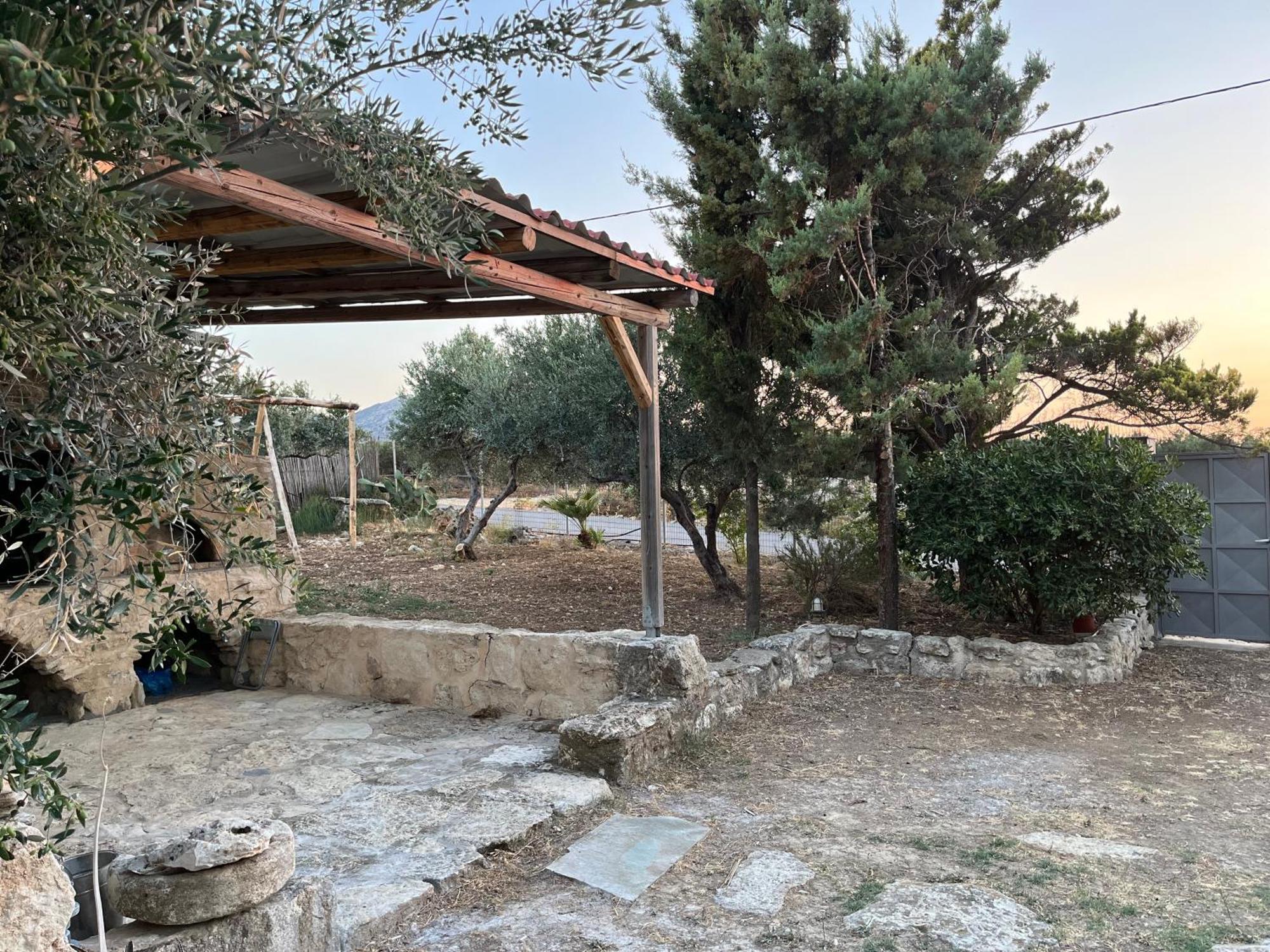 Aletraki -Off-Grid Retreat Above Heraklion, Peaceful Views Archanes Exterior foto